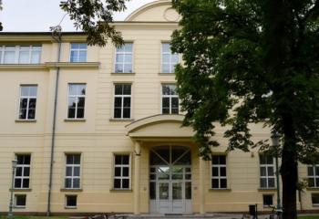 KÉRJÜK, TÁMOGASSA ADÓJA 1 %-VAL A GYERMEKEINKÉRT (KOSSUTH GYAKORLÓ GIMNÁZIUM) ALAPÍTVÁNYÁT